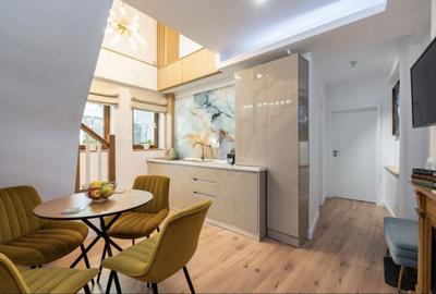 Casă cu 4 camere în Central - 2