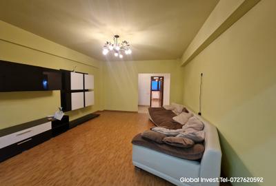 Apartament cu 3 camere decomandat, mobilat în Ultracentral