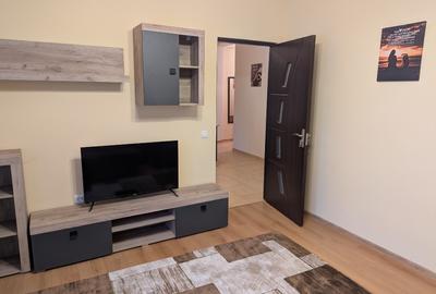 Apartament cu 2 camere decomandat în Florești