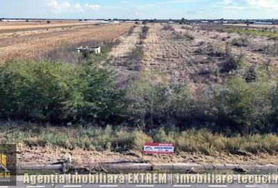 Teren extravilan 4500mp, deschidere 18 ml, intre Tecuci ?i Matca - 1