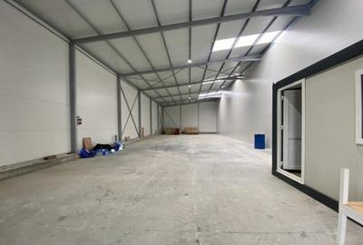 Spațiu comercial, de 290 mp, în Central - 3