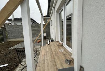 Casă cu 3 camere cu Teren 350 Mp în Central