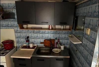 Casă cu 4 camere în Central - 2