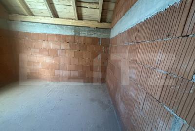 Casă cu 4 camere cu Teren 425 Mp în Ștrandului - 3