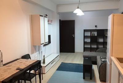 Apartament cu 2 camere semidecomandat, mobilat în Păcii - 2