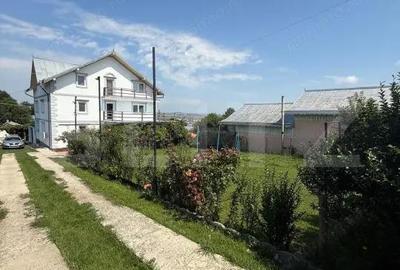 Casă cu 9 camere cu Teren 800 Mp în Obcini - 4