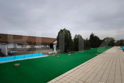 Spațiu comercial, de 1,600 mp, în Central - 14