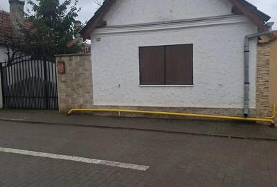 Casă cu Teren 590 Mp în Central - 10