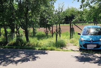 Teren Construcții intravilan de 1211 mp, în Răsimnicea - 1