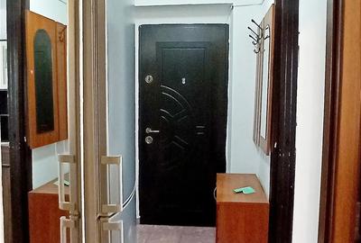 Apartament cu 2 camere de vanzare - Zona Micro 14 - 3