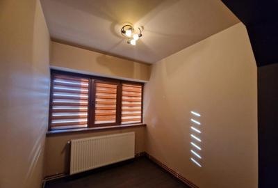 Apartament 3 camere, Targu Jiu - Bld. Republicii - 5