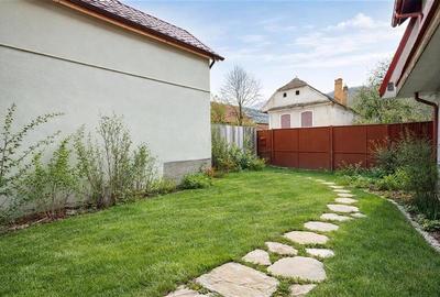 Tur 3D! Casa ergonomica,doua gradini,acces facil,oportunitate accente,Sacele,Bra - 1