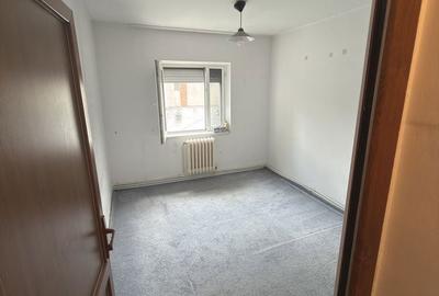 Apartament cu 3 camere decomandat în Exterior Vest - 6