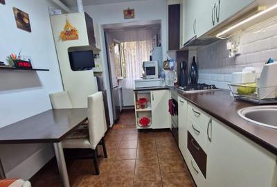 Apartament cu 3 camere decomandat, mobilat în Dristor - 8