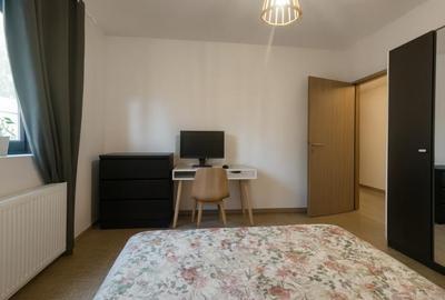 Casă cu 5 camere cu Canalizare în Central