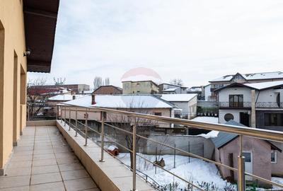 Casă cu 5 camere cu Teren 420 Mp în Dobroești - 21