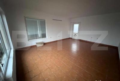 Spațiu comercial, de 55 mp, în Central - 3