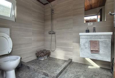 Casă cu 3 camere cu Teren 990 Mp în Central - 11
