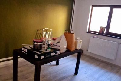 Casă cu 4 camere în Bucium