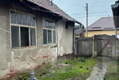 Casă cu 2 camere cu Teren 1756 Mp în Sânpaul - 3