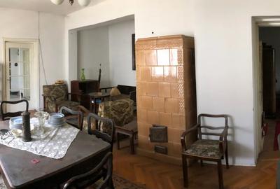 Apartament cu 3 camere decomandat în Central - 9