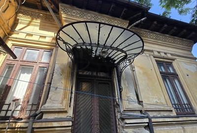 Casă individuală cu 7 camere cu Canalizare în P-ța Unirii - 5