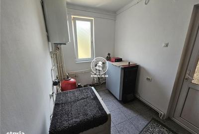 Casă cu 4 camere în Dorobanț - 1