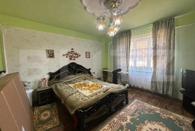 Casă cu 3 camere cu Garaj în Central - 1