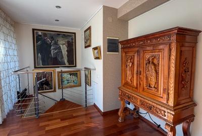 Apartament cu 6 camere decomandat, mobilat în Nordului - 11