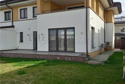 Casă cu 5 camere cu Teren 300 Mp în Pipera