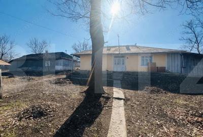 Casă cu Teren 3200 Mp în Central - 2