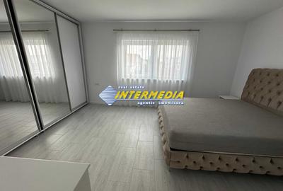 Casă individuală cu 3 camere cu Canalizare în Cetate - 10