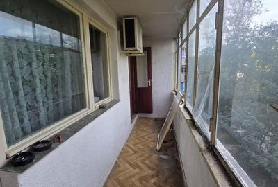 3 camere, St 74mp, parc, metrou Drumul Taberei, tramavi 41, strada 1 Mai, nr 30 - 24