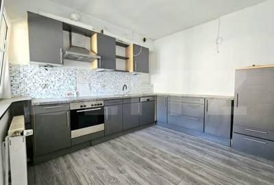 Casă cu 5 camere cu Teren 700 Mp în Elisabetin - 3