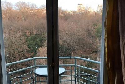 Apartament cu 6 camere decomandat în Central - 9