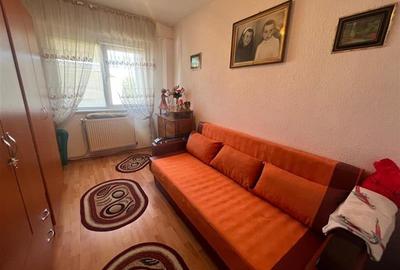 Apartament cu 3 camere decomandat - 70 mp - Zona Adriatica, Str. Aleea Visinului - 6