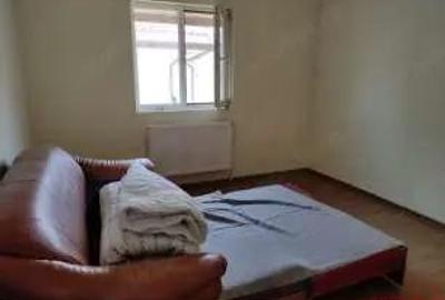 Casă cu Teren 299 Mp în Central - 3