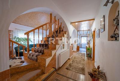 Casă individuală cu 5 camere cu Canalizare în Central - 21