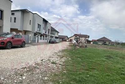 TEREN INTRAVILAN DE VANZARE,-520 mp,-CARANSEBE?\PIPIRIG...