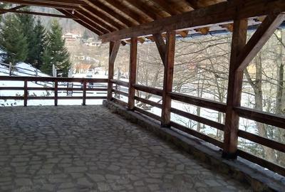 Casă cu 6 camere în Plaiul Foii - 1