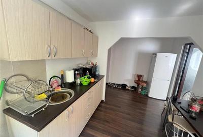 Etaj 1 , 2 camere Sagului - amenajat- centrala proprie - 2