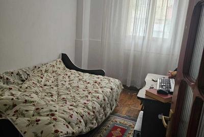 Apartament cu 3 camere decomandat în Central - 1