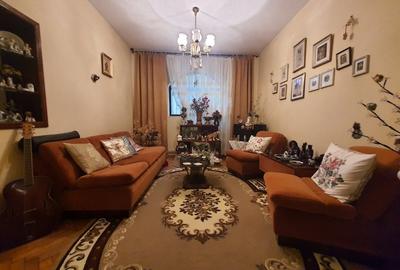 EXCLUSIV ULTRACENTRAL VILA 6 CAMERE-DEOSEBITA-POZITIE EXCELENTA - 2