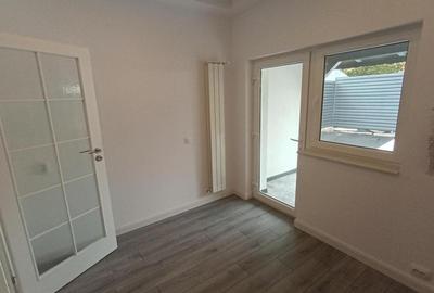 Casă cu 3 camere cu Teren 400 Mp în Apusului - 11