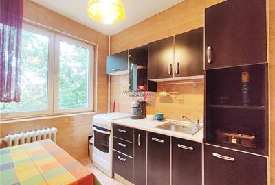 Doamna Ghica, intersectie, planul doi, prima inchiriere apartament decomandat, et. 3 - 8