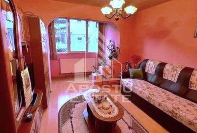Apartament cu 3 camere decomandat, mobilat în Dâmbovița - 1