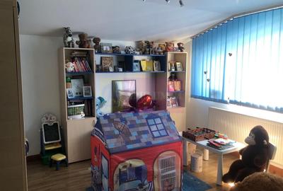 Casă individuală cu 5 camere cu Canalizare în Central - 11