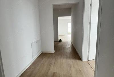 Apartament cu 2 camere decomandat în Torontalului - 11