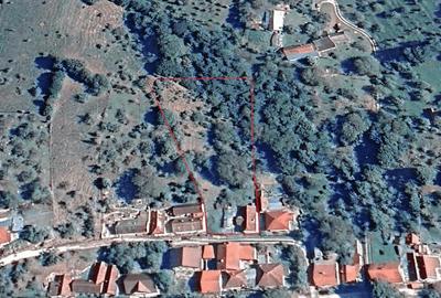 Casă cu 2 camere cu Teren 3342 Mp în Rusca - 9