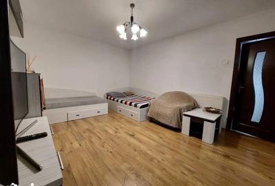 Casă cu 4 camere cu Canalizare în Central - 13